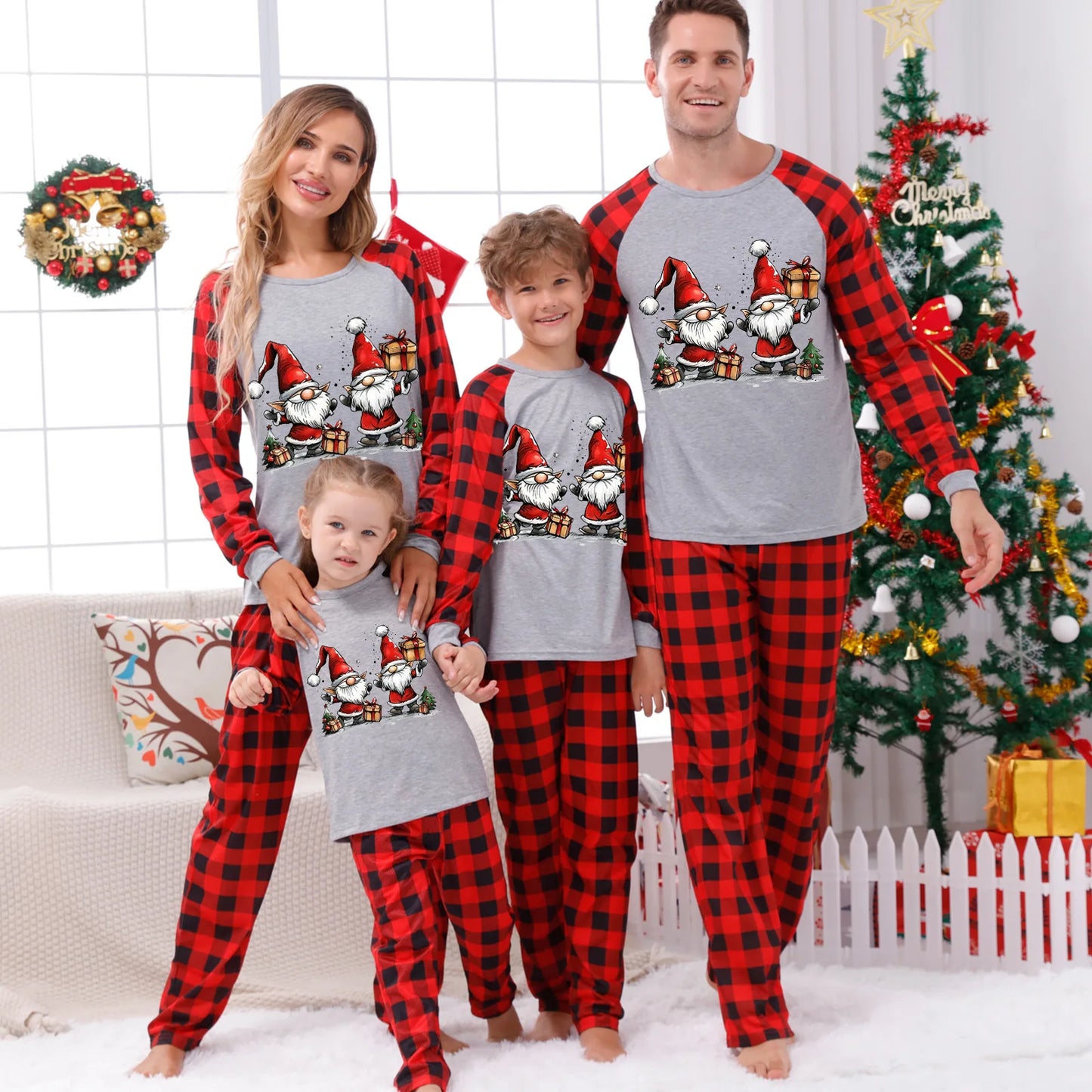 2025 New Santa Claus Print Christmas Matching Pajamas Set for Family Full Sleeve Two Pieces Suit Baby Romper Xmas Look Pyjamas