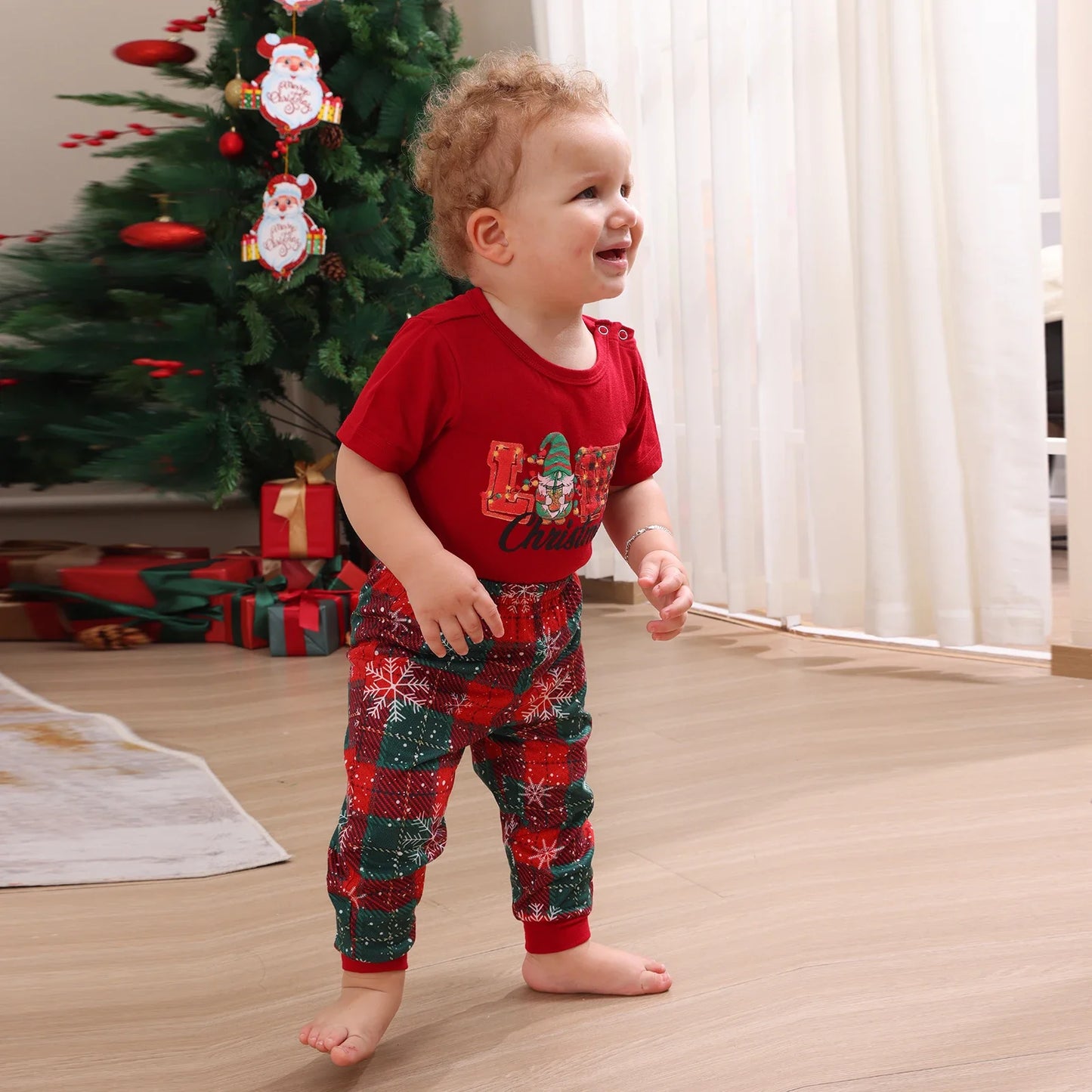 2025 Christmas Pajamas Set Short Sleeve O Neck T-Shirt+Trousers 2 Pieces Suit Family Matching Outfits Print Homewear Xmas Look