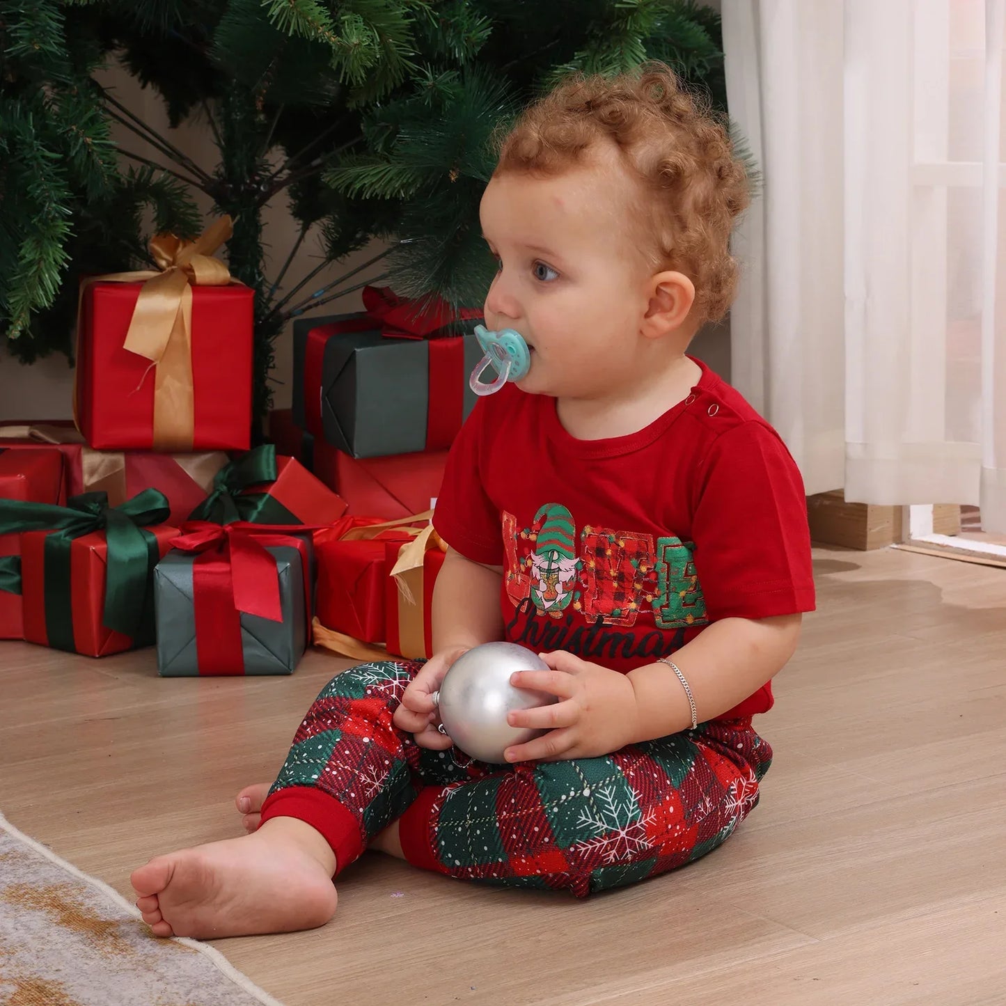 2025 Christmas Pajamas Set Short Sleeve O Neck T-Shirt+Trousers 2 Pieces Suit Family Matching Outfits Print Homewear Xmas Look