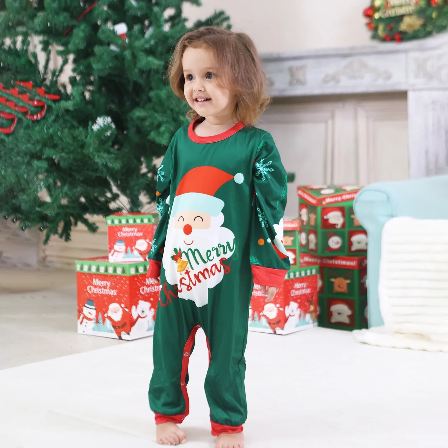 2026 New Year's Costume Family Matching Pajamas Set Santa Claus Print Sleepwear Mom Dad Kids 2 Pieces Suit Baby Romper Xmas Look