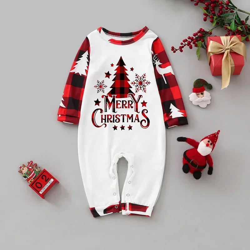 New 2025 Year's Costume for Family Christmas Pajamas Set Elk Print Mom Daughter Dad Son Matching Clothes Soft Sleepwear Xmas Look Pjs