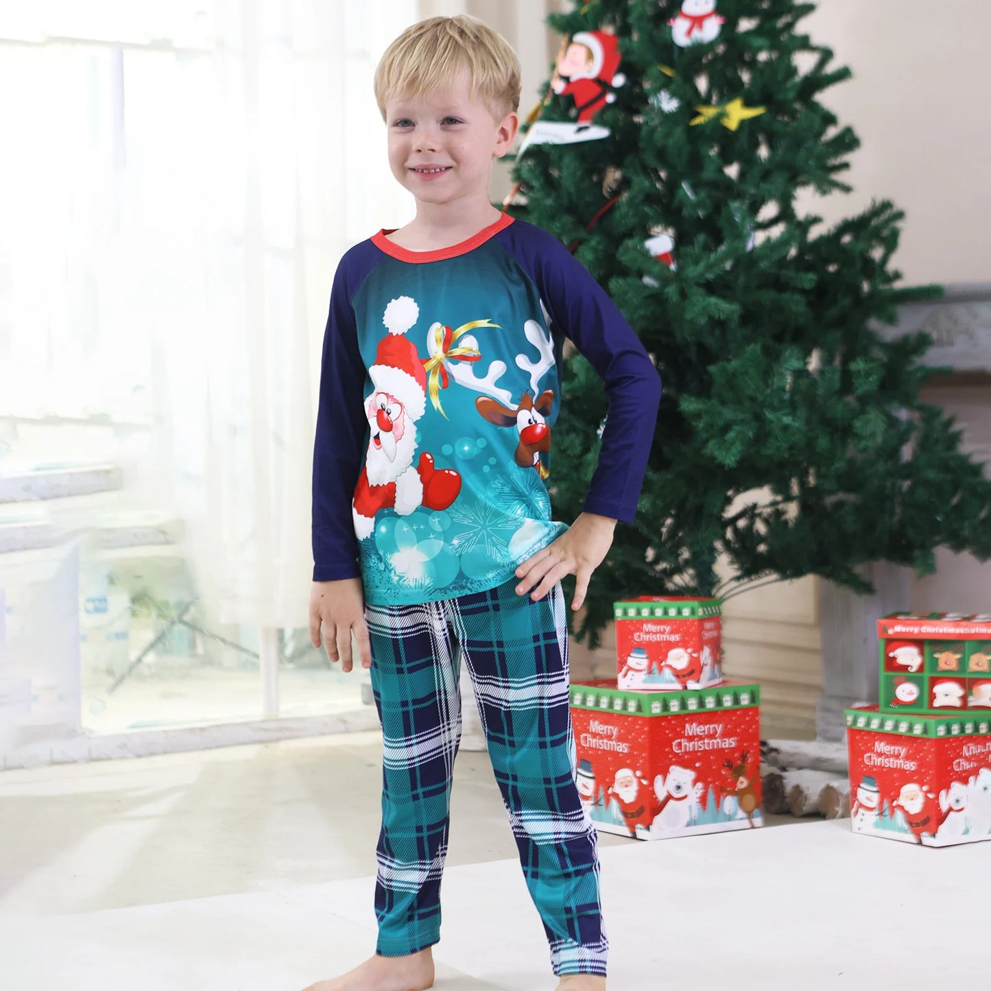 2025 New Santa&Deer Print Family Christmas Pajamas Loose Cute 2 Pieces Suit Sleepwear Mom Dad Kids Matching Clothing Baby Romper