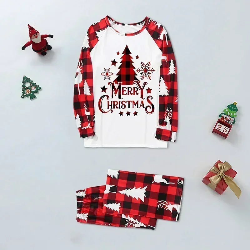 New 2025 Year's Costume for Family Christmas Pajamas Set Elk Print Mom Daughter Dad Son Matching Clothes Soft Sleepwear Xmas Look Pjs