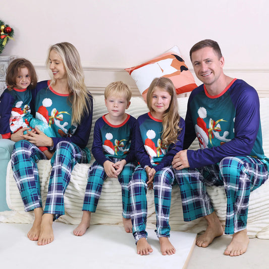 2025 New Santa&Deer Print Family Christmas Pajamas Loose Cute 2 Pieces Suit Sleepwear Mom Dad Kids Matching Clothing Baby Romper